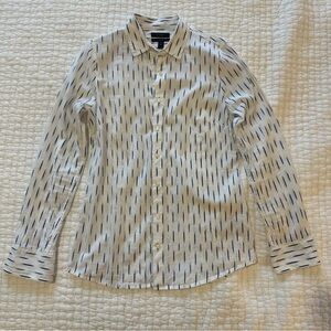 J Crew Women’s Sz 2 Perfect Fit Button Up Shirt